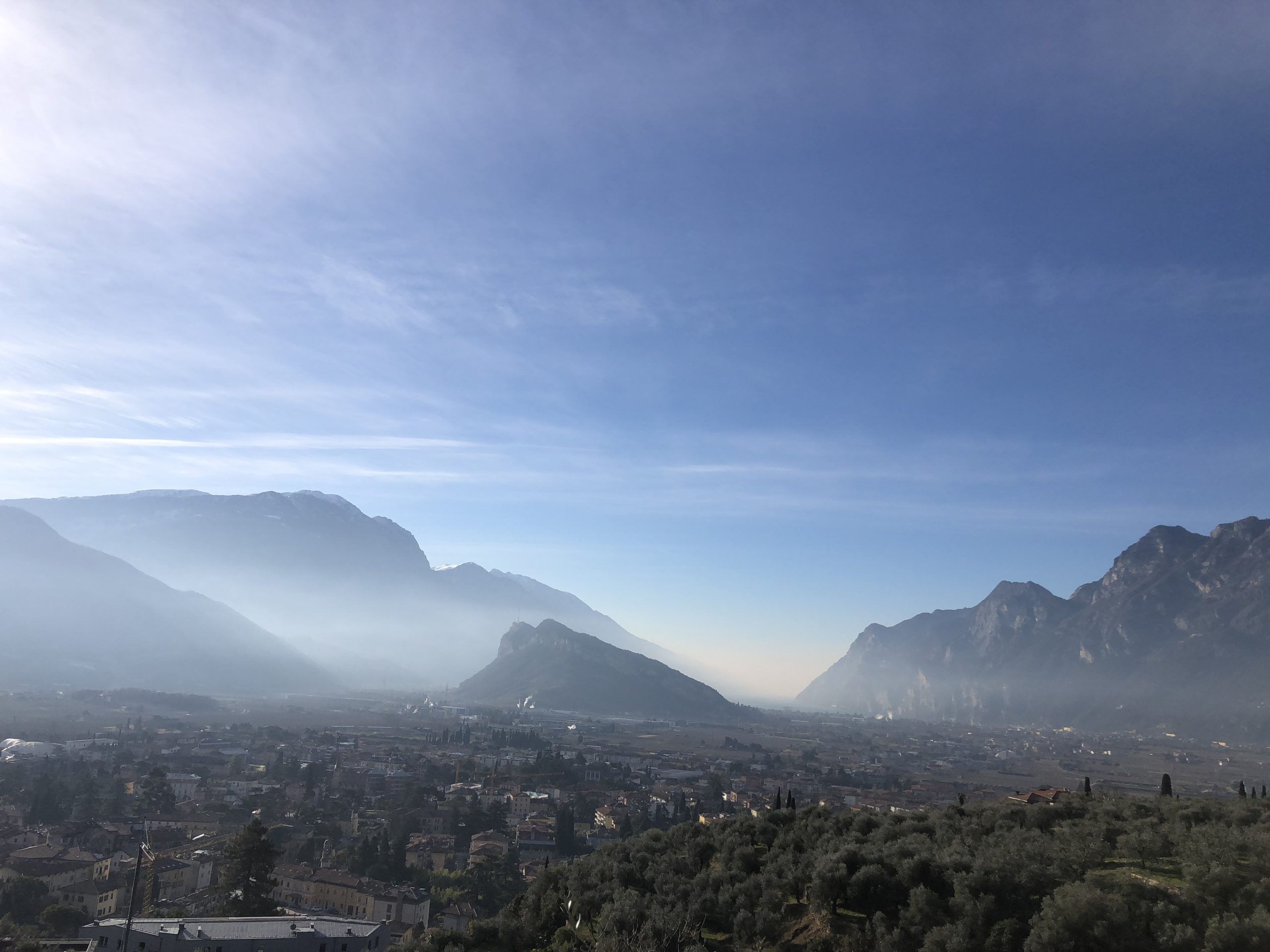 Panoramica sul Garda Trentino, Monte Brione e lago di Garda